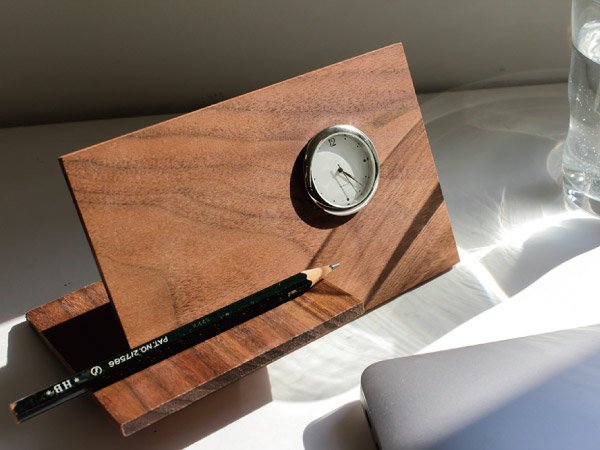 木材を加工してオリジナルの置き時計を作ろう！