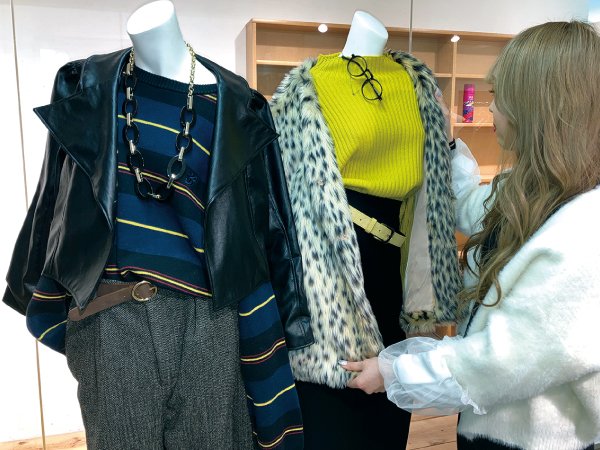スタイリスト体験！服をコーディネートしてみよう