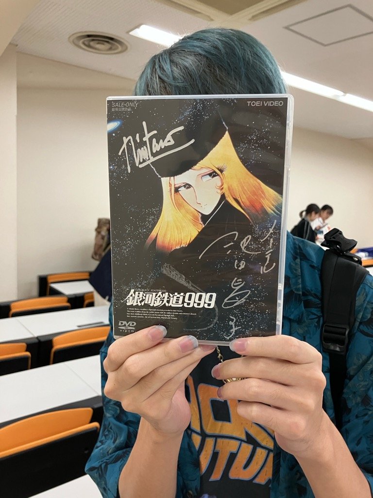 シーンを色彩で演出することを999から学ぶ