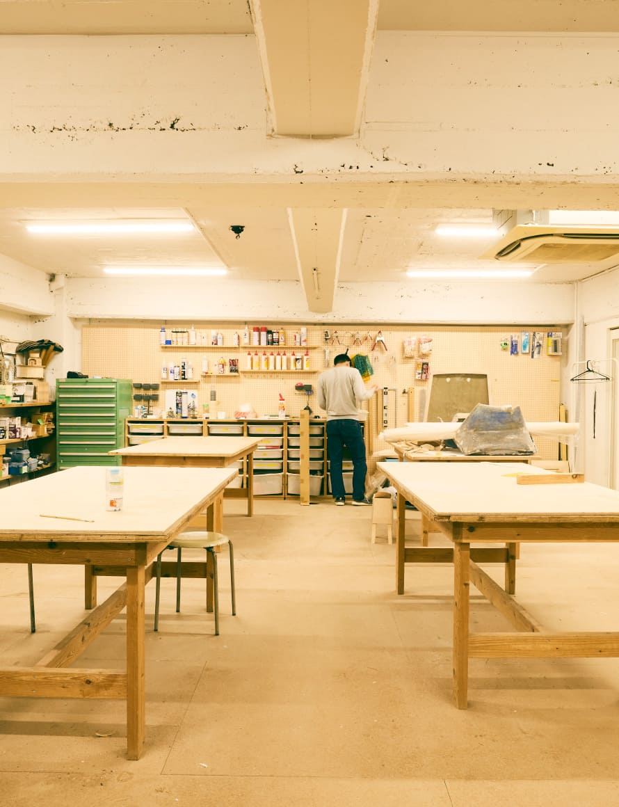 3つの専用アトリエ&工房充実した設備でのびのびと制作